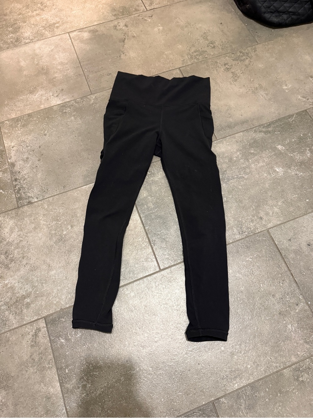 Black Athleta Salutation High-Waist Leggings
